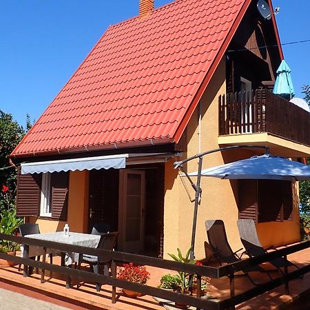 Villa Tutijo Haziko Balatonfenyves Exterior foto